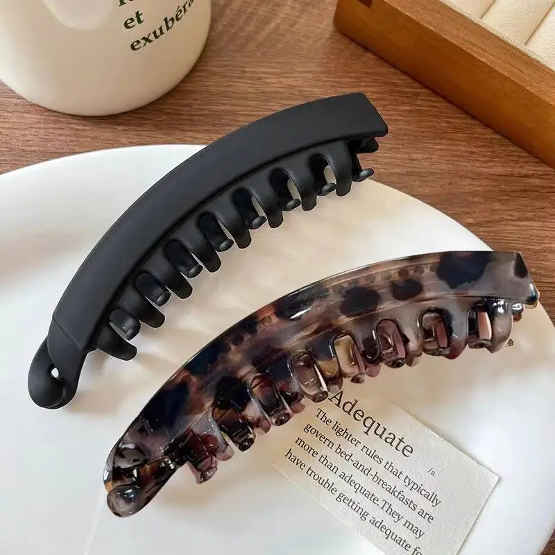 Tortoiseshell Banana Hair Clip — Fish-Shaped Twist Barrette